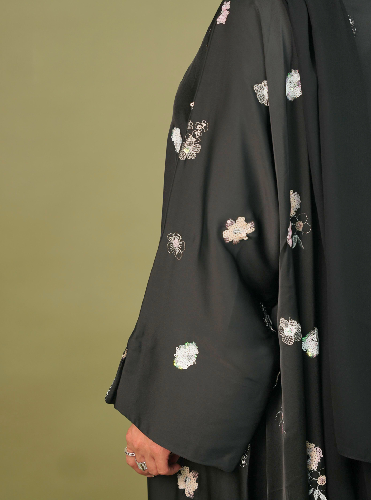 LS174 Black A Cut modest Abaya
