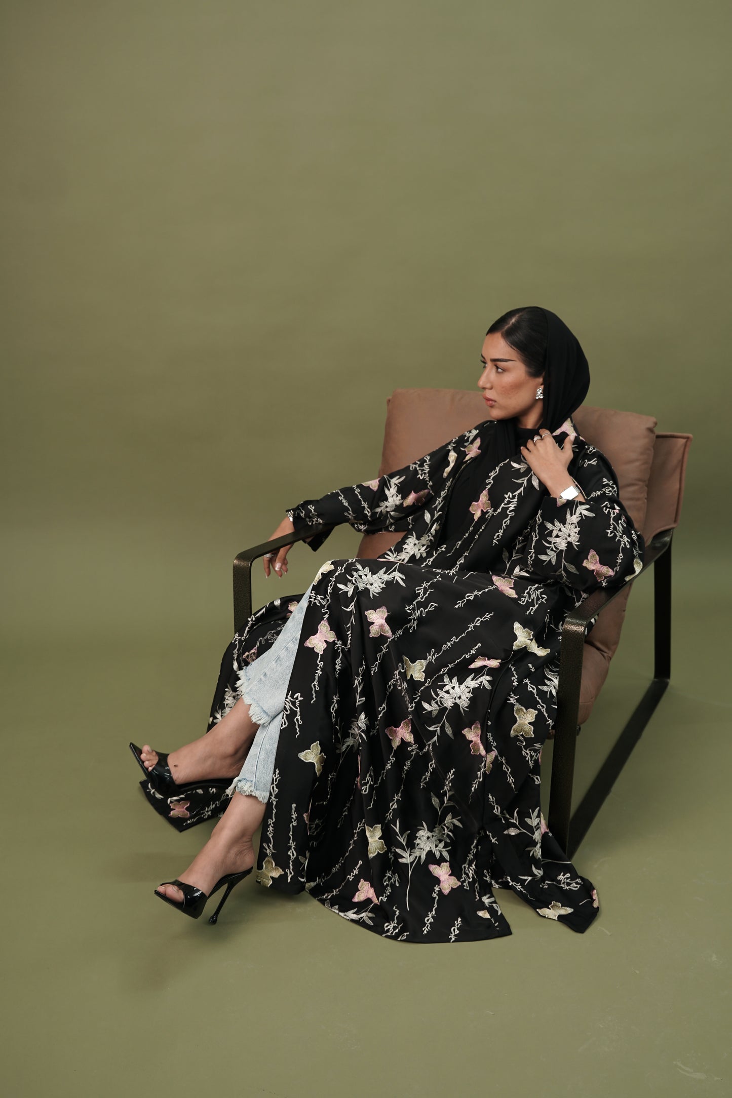 LS175 Black A Cut modest Abaya