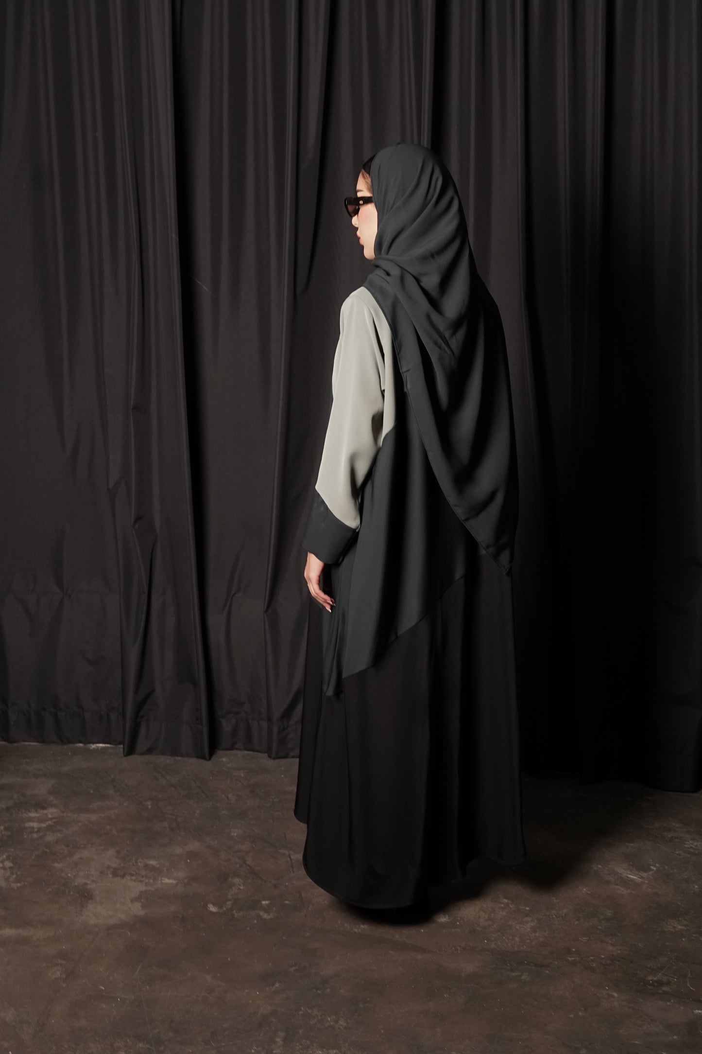 LS182 Black  A Cut modest  Abaya