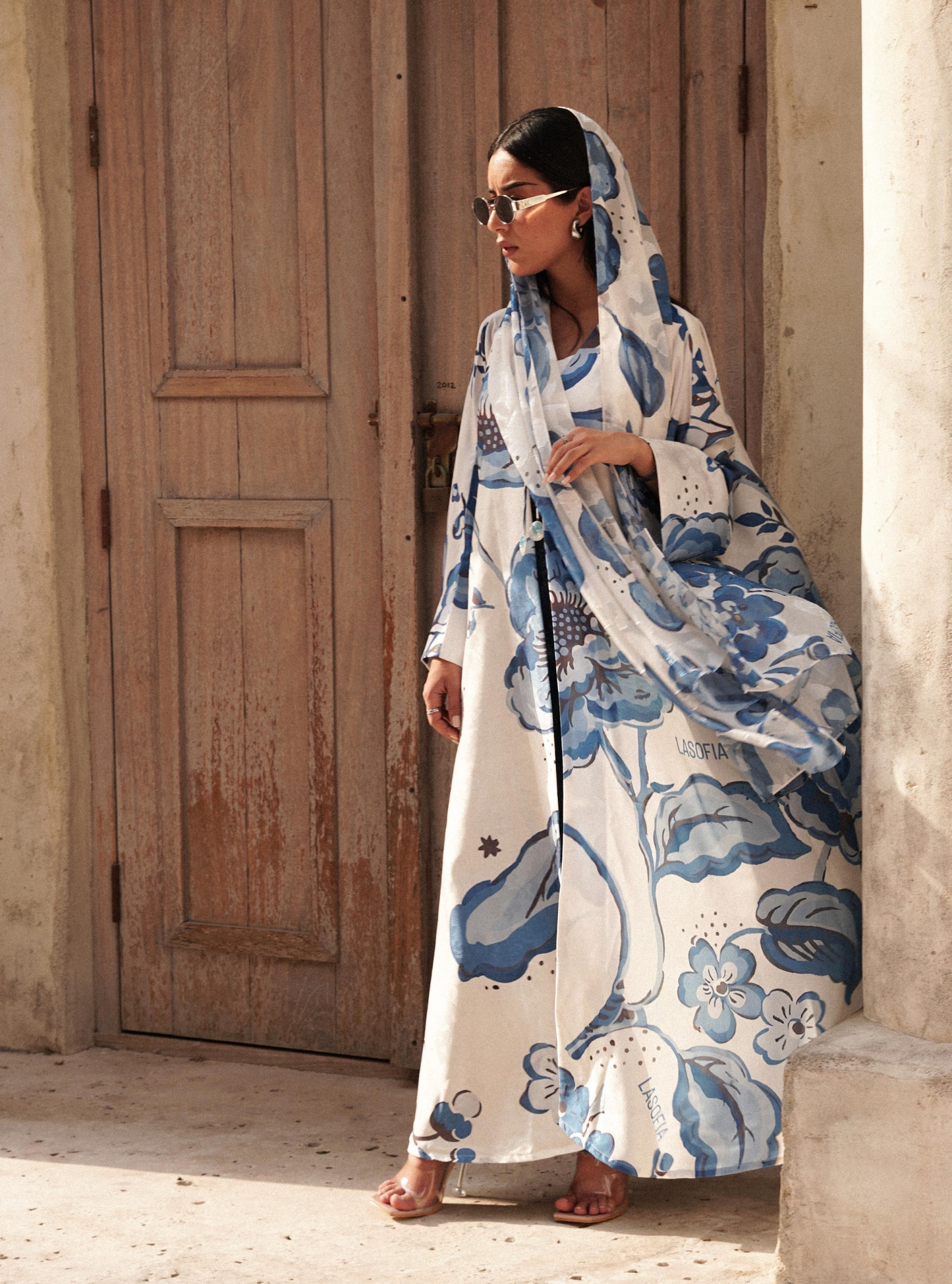 LS170- White A Cut Summer Abaya