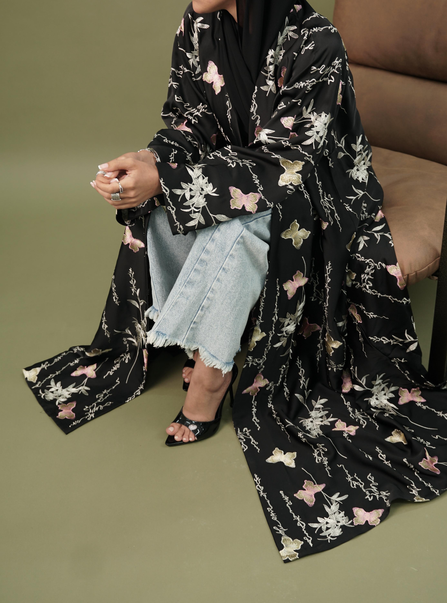 LS175 Black A Cut modest  Abaya