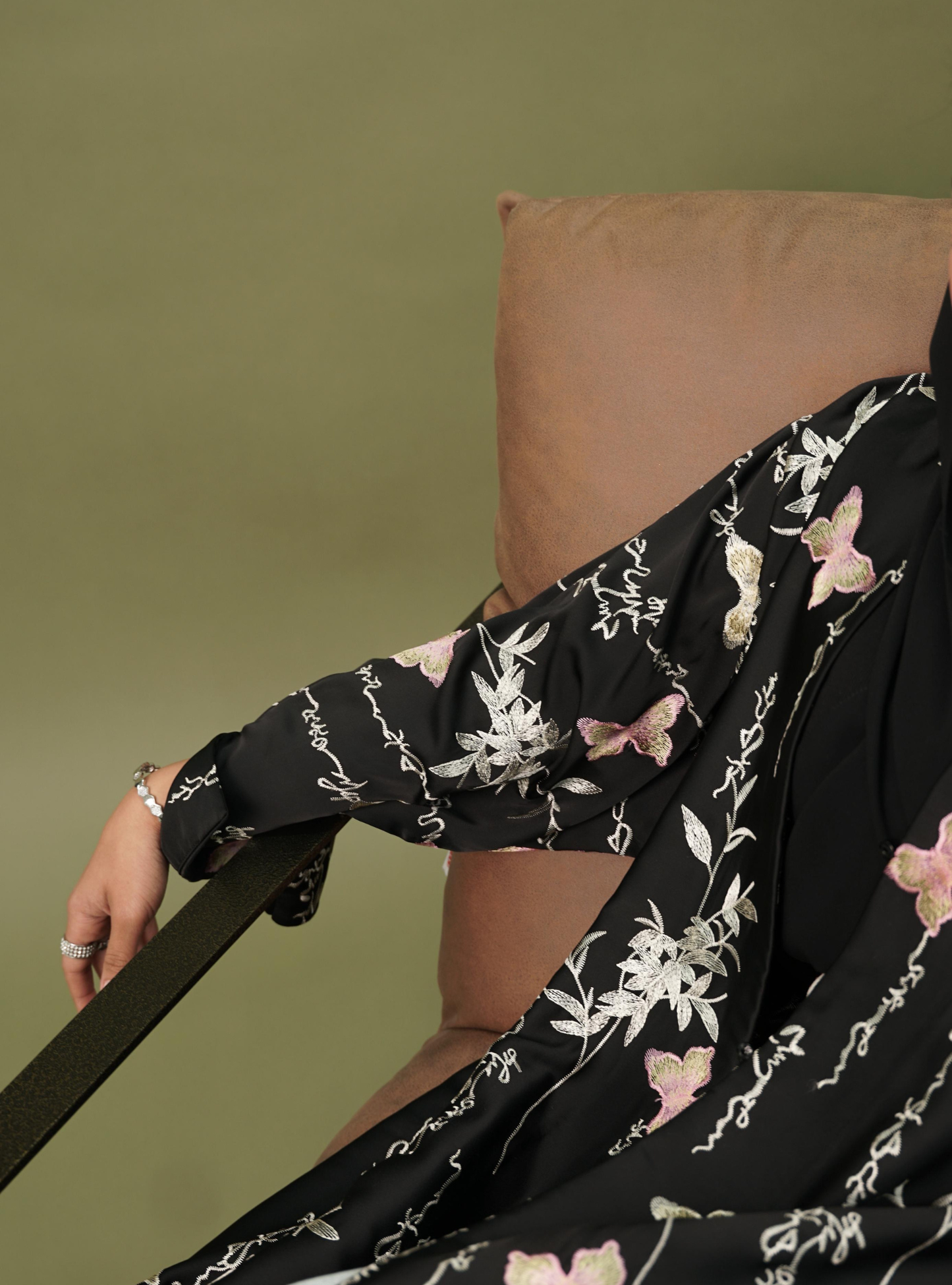 LS175 Black A Cut modest  Abaya