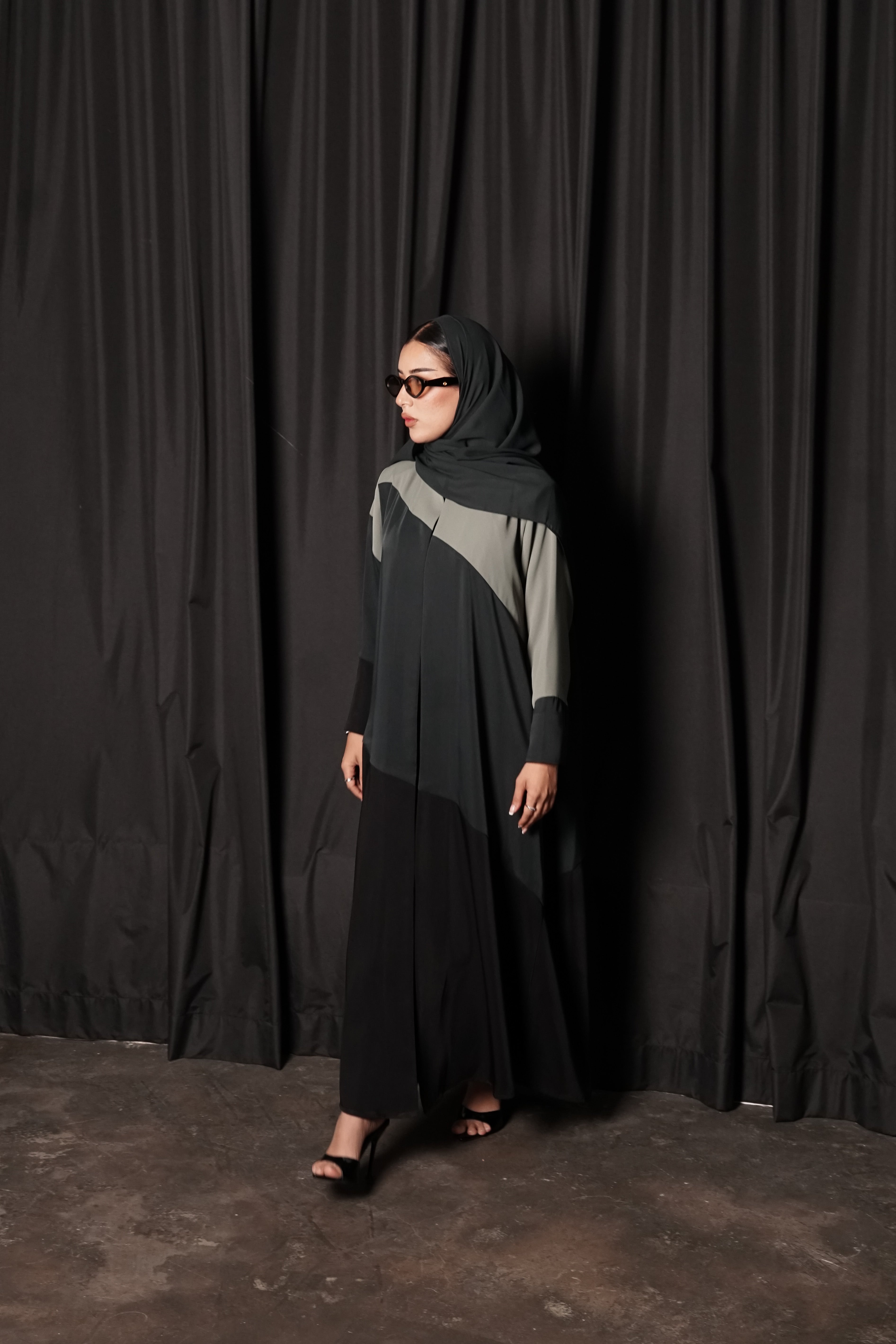 LS182 Black  A Cut modest  Abaya