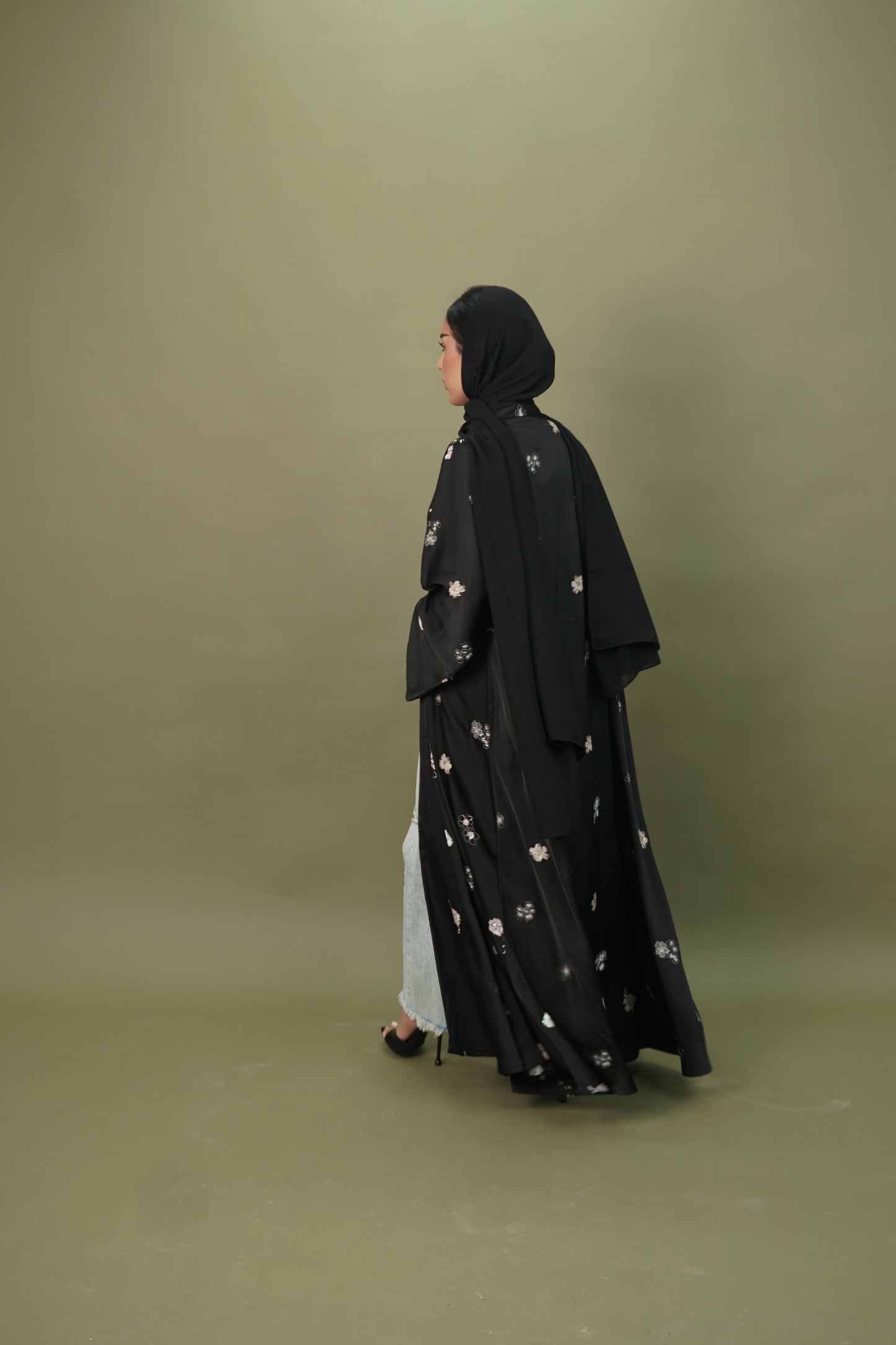 LS174 Black A Cut modest  Abaya