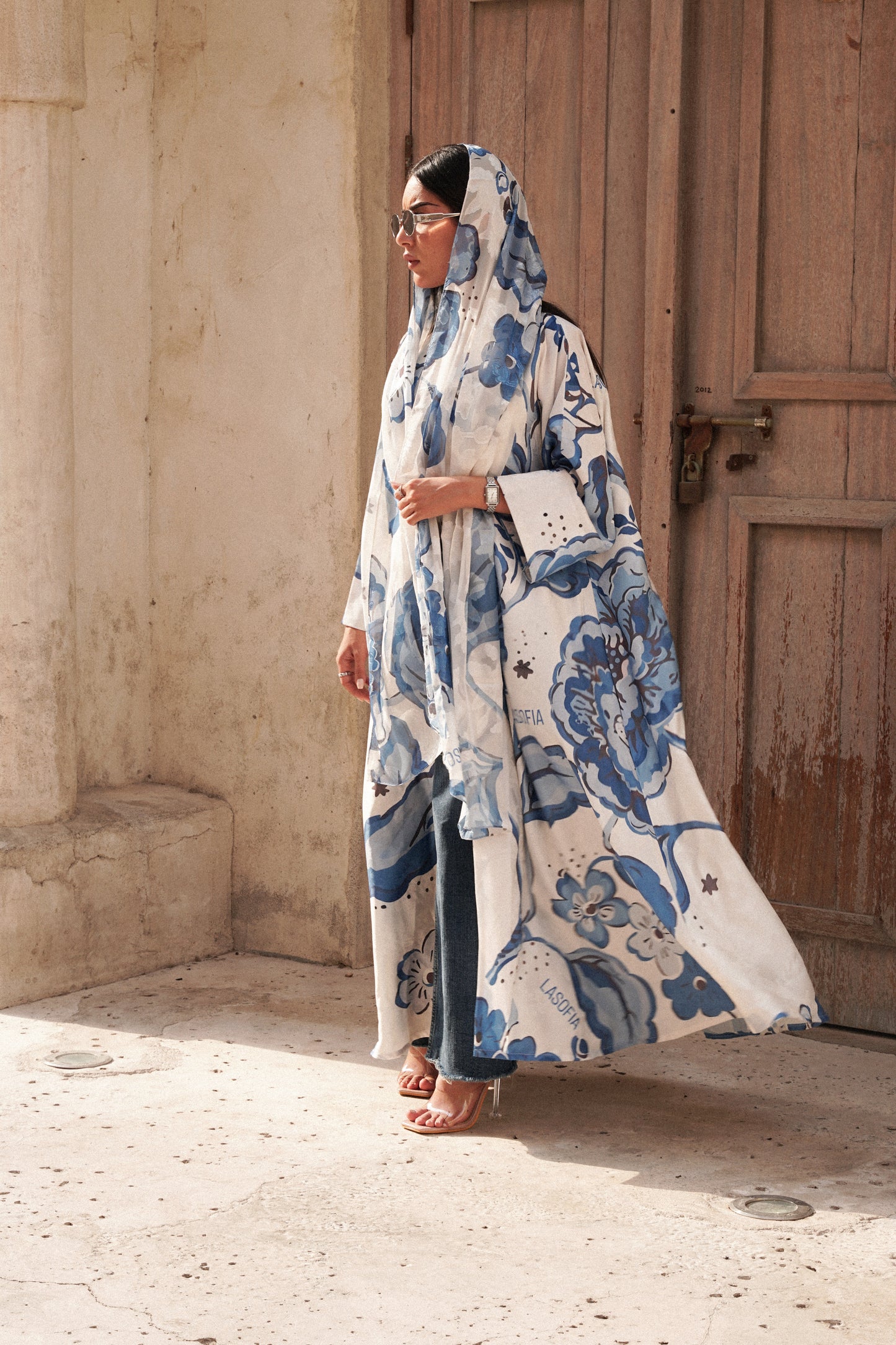 LS170- White A Cut Summer Abaya