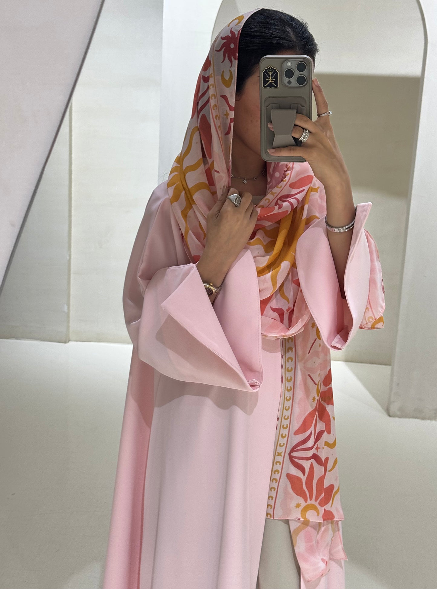 LS184 Pinky A cut Modest Abaya