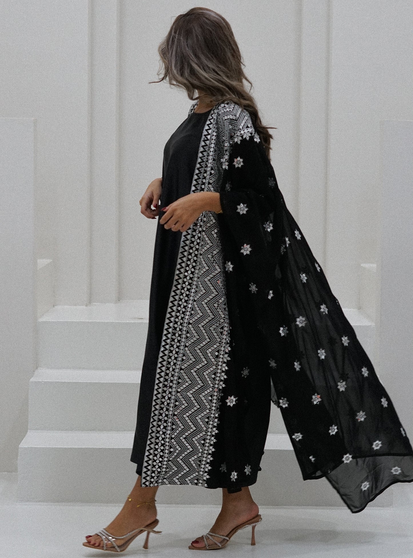 LS159 - Black Bisht Cut Embroidered Abaya