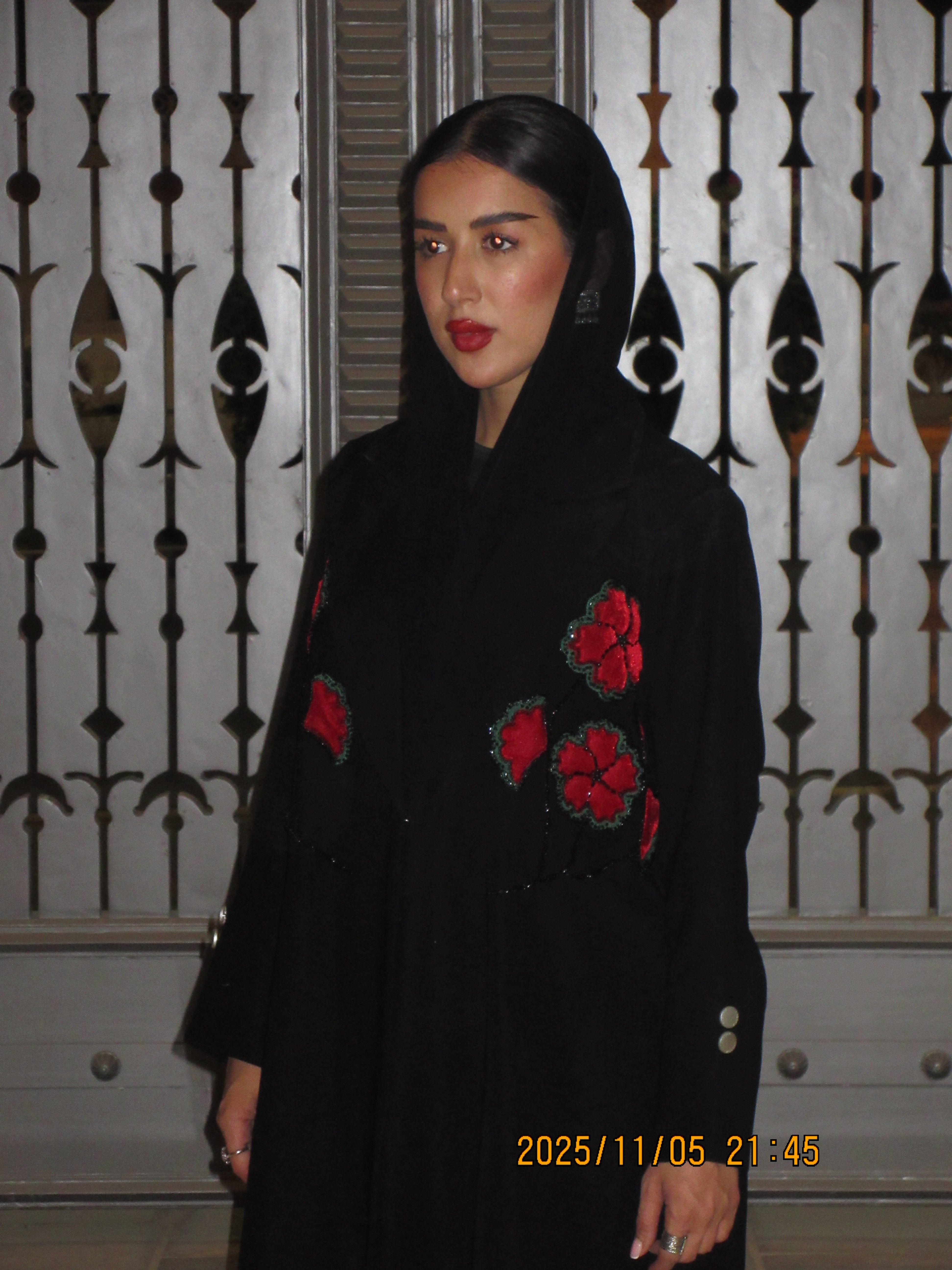 LS192 Black A cut Modest Abaya