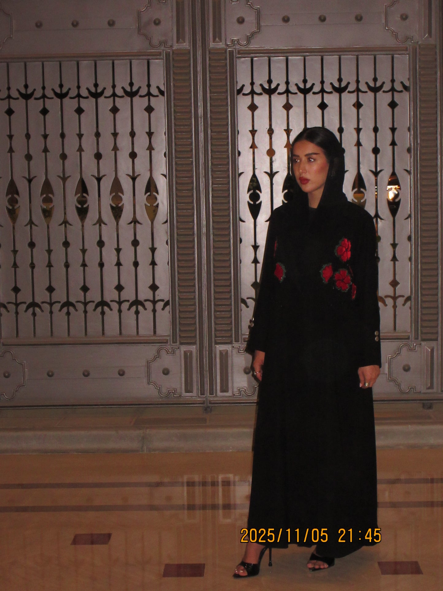 LS192 Black A cut Modest Abaya