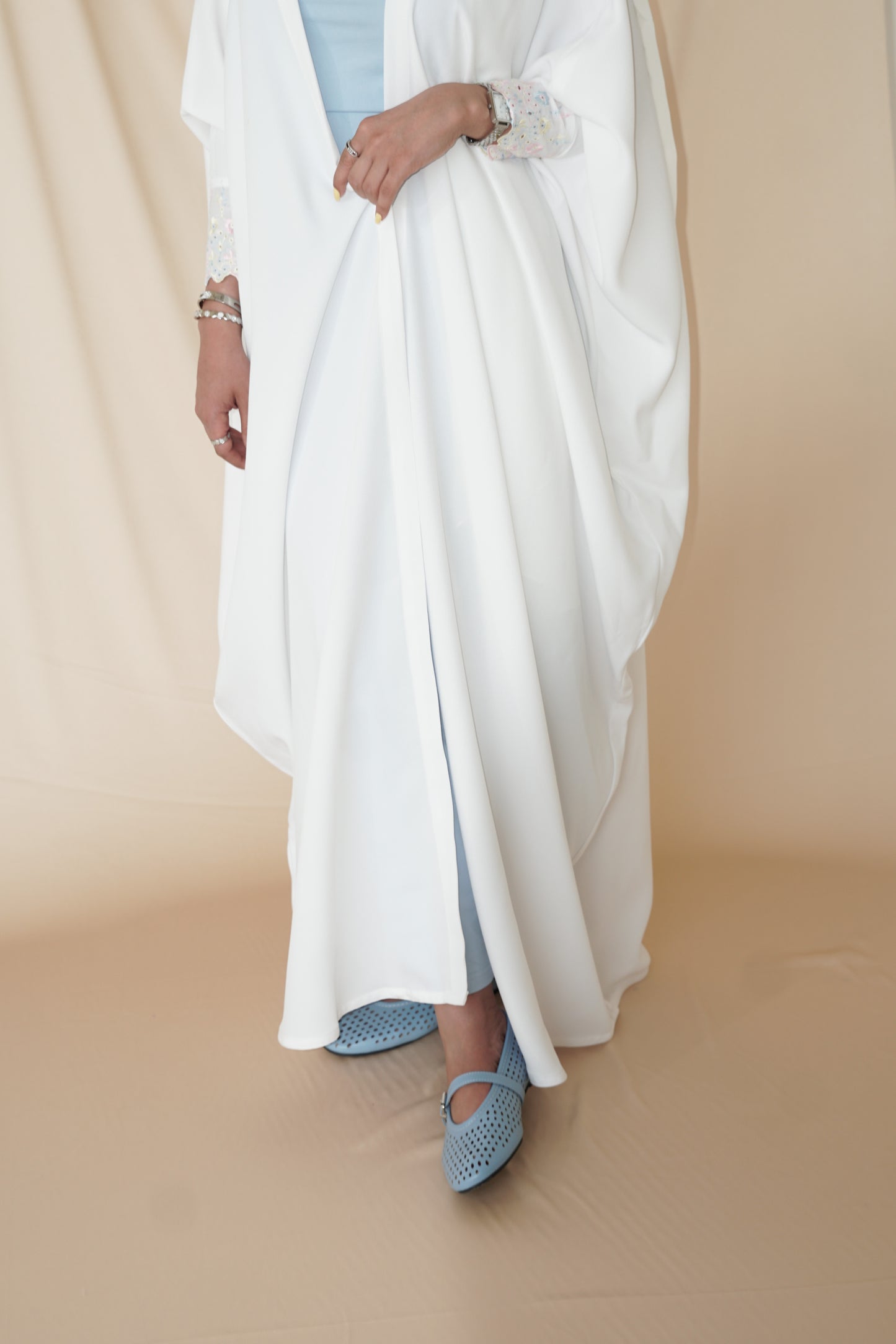 LS163 - white Bisht Cut Summer Abaya