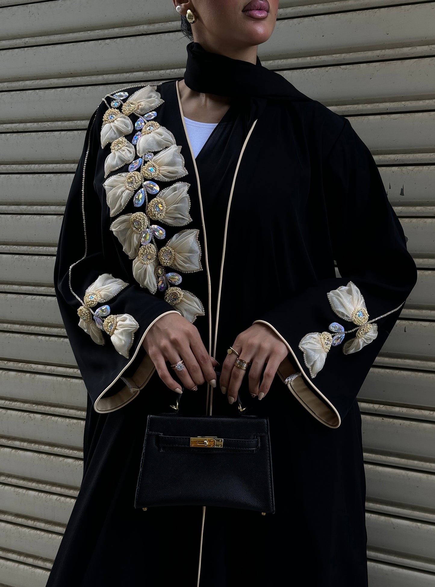 LS113 Black Acut Modest Abaya
