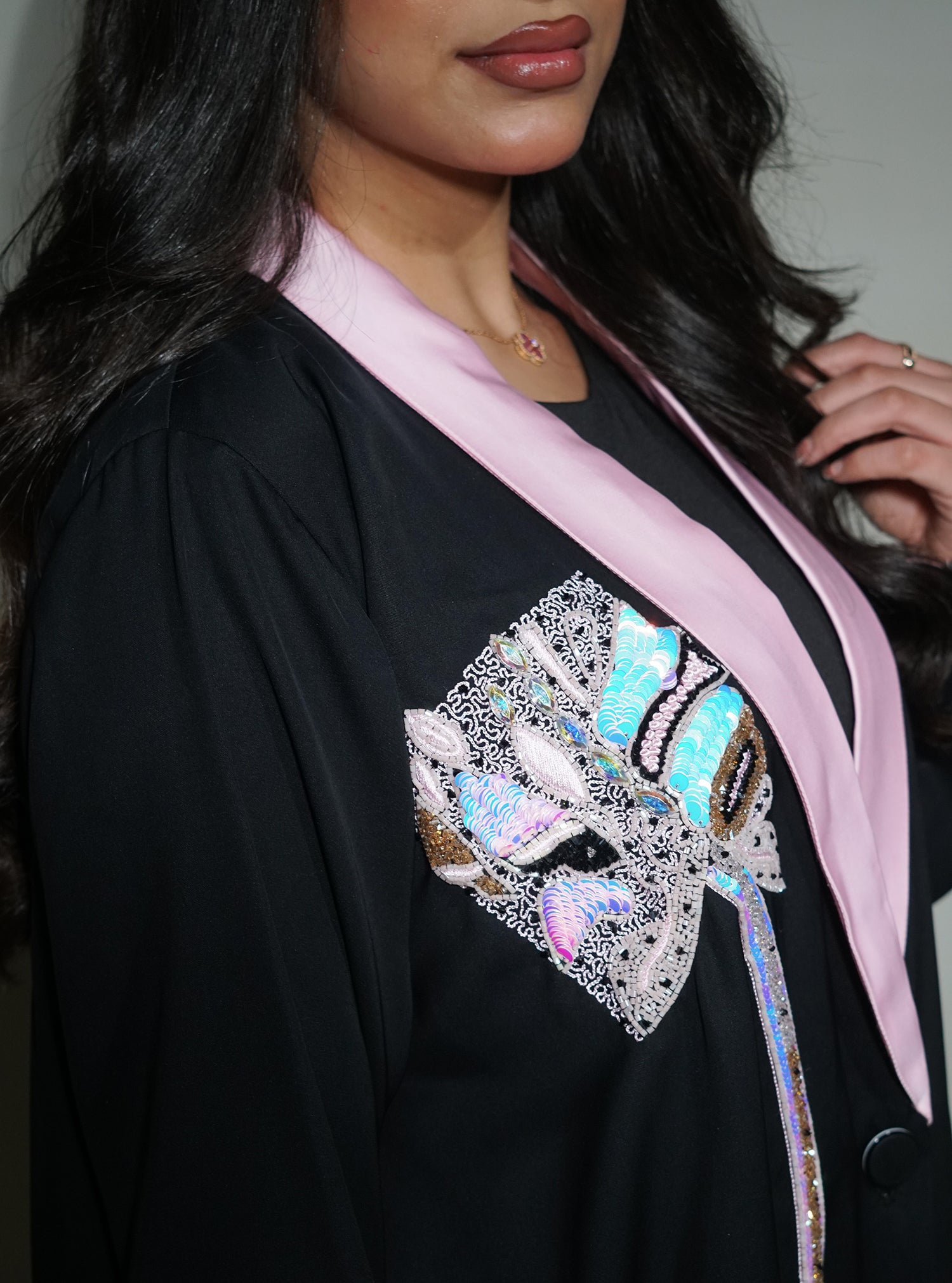 LS126 Black Acut Modest Abaya
