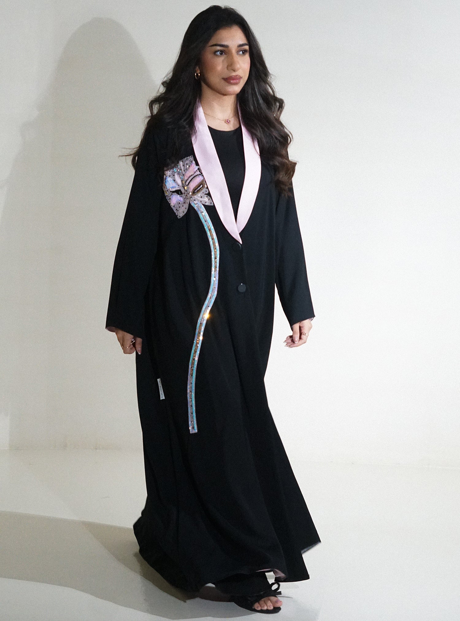 LS126 Black Acut Modest Abaya