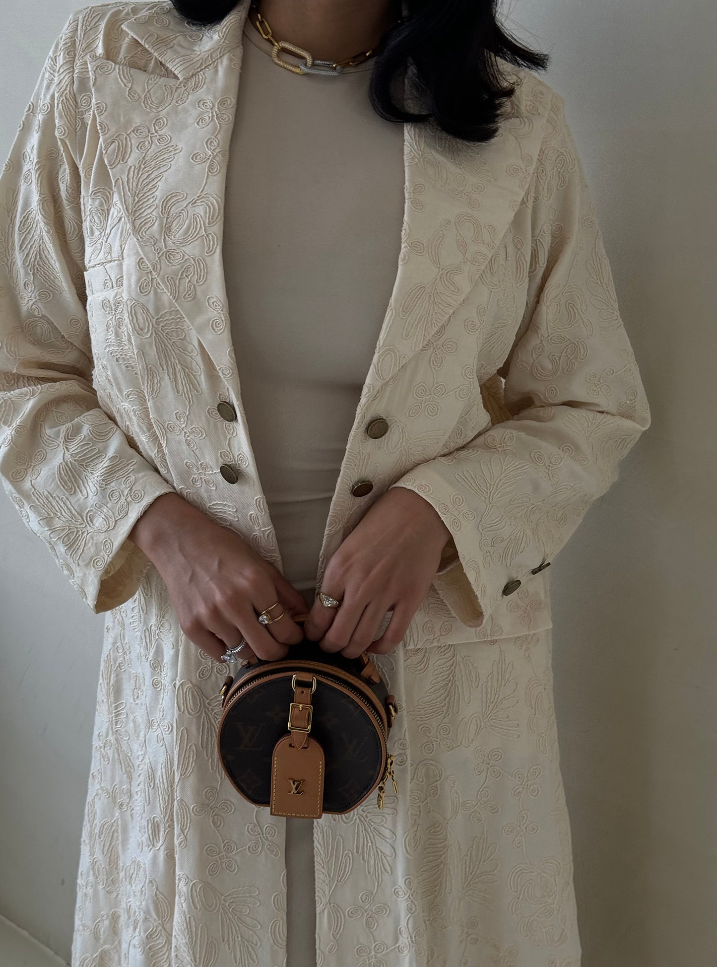 LS173 Beige Acut Modest Abaya