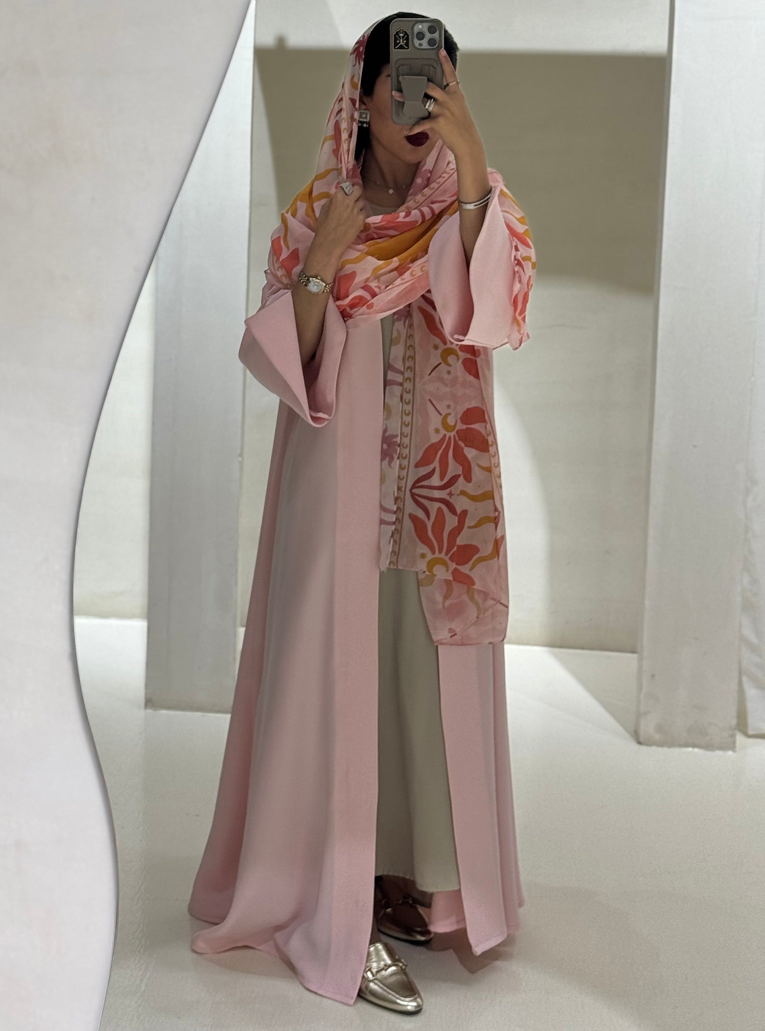 LS184 Pinky A cut Modest Abaya